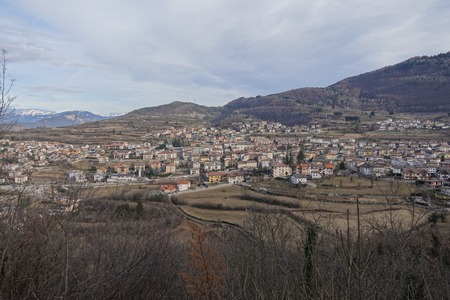 Panorama su Sopramonte
lungo il sentiero da Baselga del Bondone