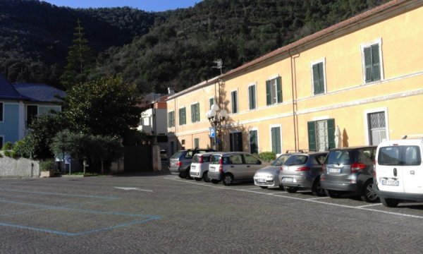 Parcheggio 
e partenza in piazza Vivaldo