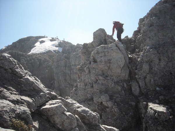 /treks/europe/it/lc/grigne/grignetta/cresta-segantini/verso-la-bastionata.jpg