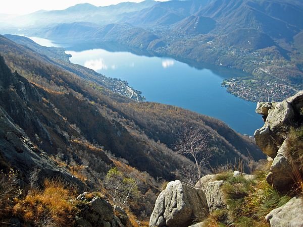 /treks/europe/it/vb/lago-d-orta/girolago/alle-pendici-del-mottarone/panorama-sul-lago/image.jpg