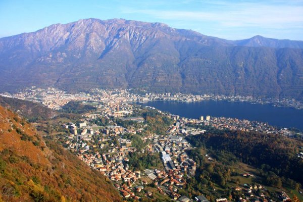 /treks/europe/it/vb/lago-d-orta/omegna-panorama.jpg