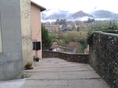 /treks/europe/it/lu/mediavalle/barga/barga/2015-11-11-08-47-52/image.jpg