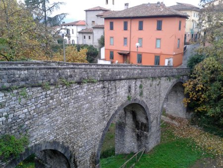 /treks/europe/it/lu/mediavalle/barga/barga/2015-11-11-08-51-12/image.jpg