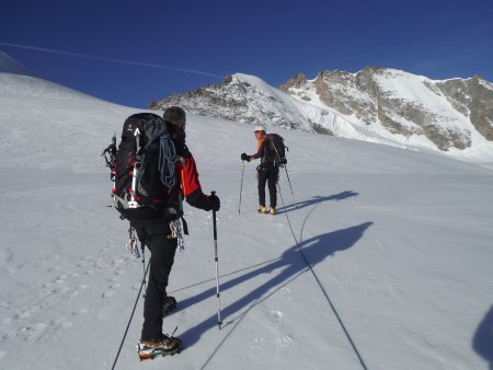 /treks/europe/it/ao/alpi-graie/massiccio-del-gran-paradiso/gran-paradiso-est/appare-la-parete-est/image.jpg