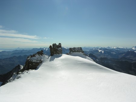 /treks/europe/it/ao/alpi-graie/massiccio-del-gran-paradiso/gran-paradiso-est/si-scende.jpg