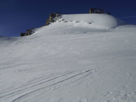 /treks/europe/it/ao/alpi-graie/massiccio-del-gran-paradiso/gran-paradiso-est/sotto-punta-ceresole.jpg