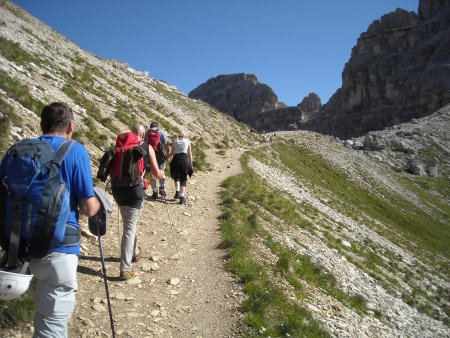 /treks/europe/it/bl/dolomiti-sesto/lavaredo/lavaredo-giro/sentiero-2.jpg