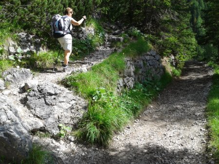 /treks/europe/it/bl/marmolada/cime-ombretta/rifugio-falier/bivio-2/image.jpg