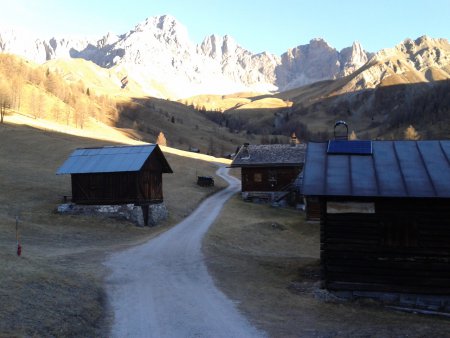 /treks/europe/it/bl/marmolada/valfredda/sasso-di-valfredda/baite/image.jpg