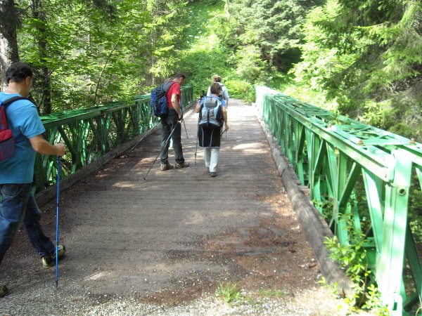 Ponte
e cascata delle Barezze