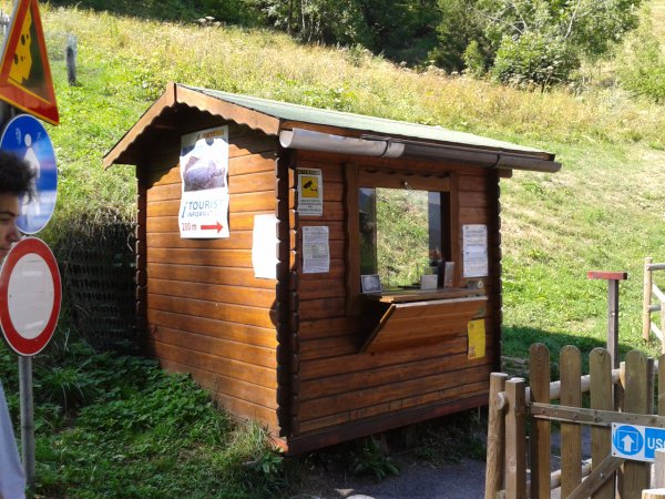 Ingresso Serrai
lato Sottoguda, a pagamento