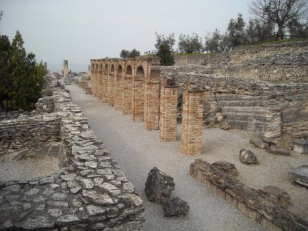 /treks/europe/it/bs/lago-di-garda/sirmione/grotte-di-catullo/dscn3947/image.jpg