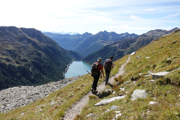 In cammino
verso il Rifugio Ponte di Ghiaccio