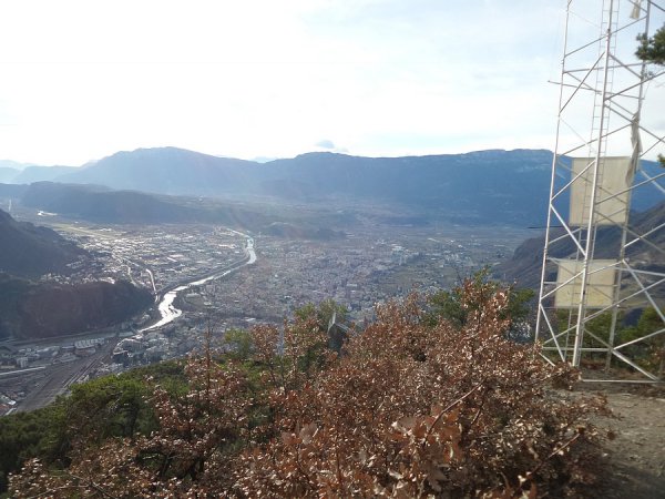 Panorama su Bolzanodalla Croce di Monte Tondo