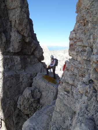 Masso incastrato tra la Torre Delago e la Torre Stabeler