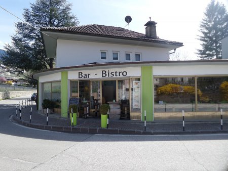 Peter's Bistro
e bivio