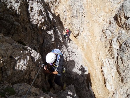 Tratto attrezzato
per la discesa nel canale