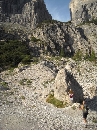 /treks/europe/it/bz/gruppo-del-sella/altopiano-del-sella/anello-due-rifugi/dscn9454/image.jpg