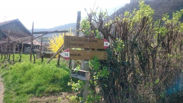 Segnavia
lungo il sentiero n.14
