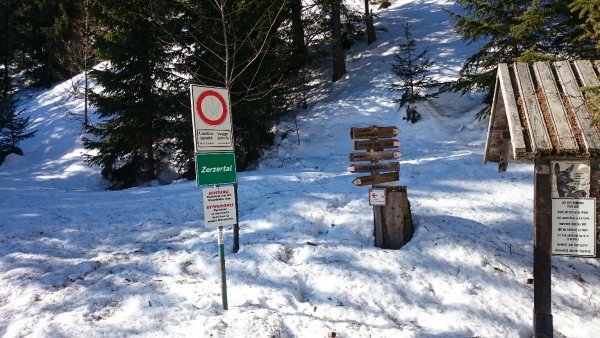 Segnavia
presso il lago Fauler