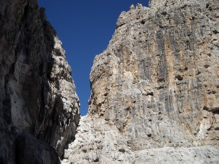 /treks/europe/it/tn/dolomiti-di-brenta/catena-sfulmini/campanile-alto-normale/dscn6886-rotated/image.jpg