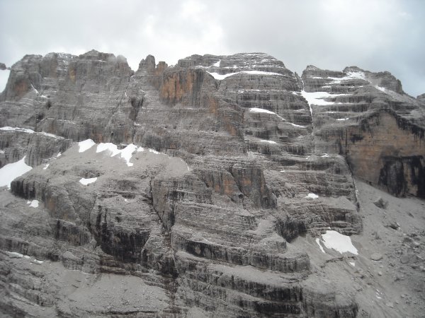 /treks/europe/it/tn/dolomiti-di-brenta/massiccio-di-cima-brenta/massiccio-cima-brenta.jpg