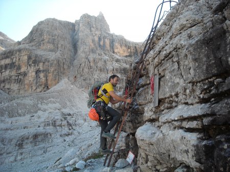 /treks/europe/it/tn/dolomiti-di-brenta/massiccio-cima-brenta/punta-massari/dscn0590/image.jpg