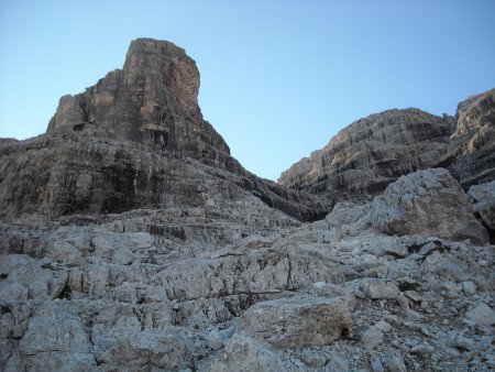 /treks/europe/it/tn/dolomiti-di-brenta/massiccio-cima-brenta/punta-massari/dscn0592/image.jpg