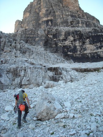 /treks/europe/it/tn/dolomiti-di-brenta/massiccio-cima-brenta/punta-massari/dscn0594/image.jpg