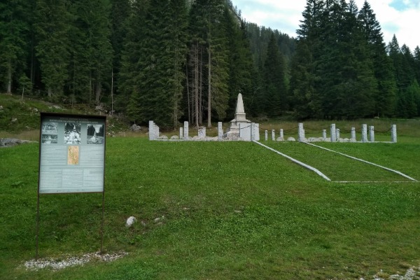 Cimitero militare di Sorgazza
