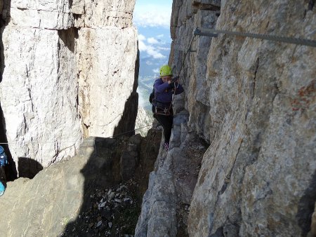 Lungo il sentiero attrezzato
passaggio in forcella