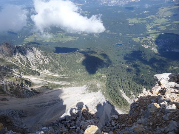 Panorama dal Cimon del Latemarcon il Lago di Carezza