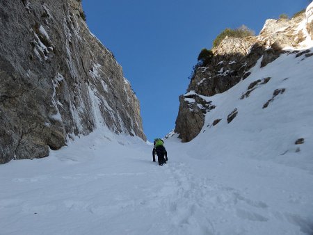 Salendo per il vajo
