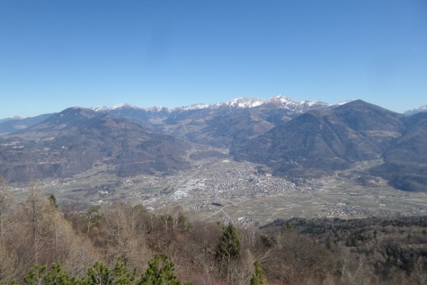 Punto panoramico
vista su Valsugana con Pergine