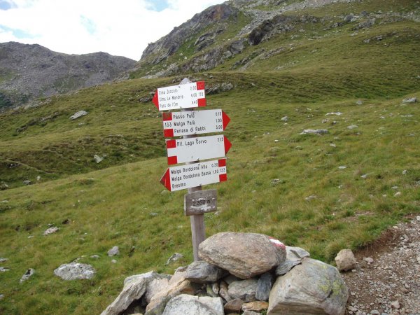 Bivio
con il sentiero n.118 per Cima Zoccolo