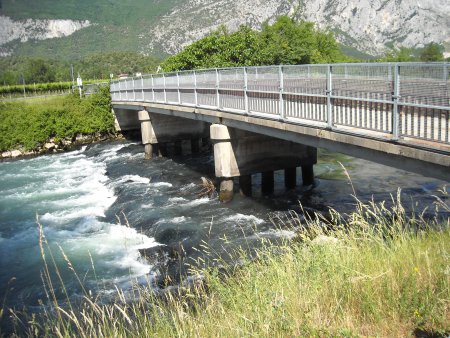 /treks/europe/it/tn/valle-del-sarca/sponda-sinistra/lago-di-cavedine/ponte/image.jpg