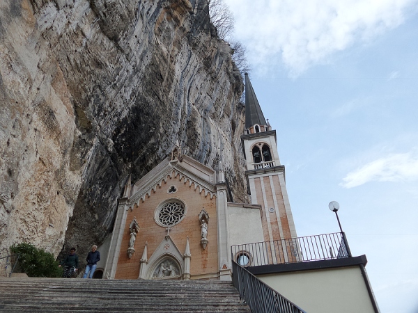 Chiesa
